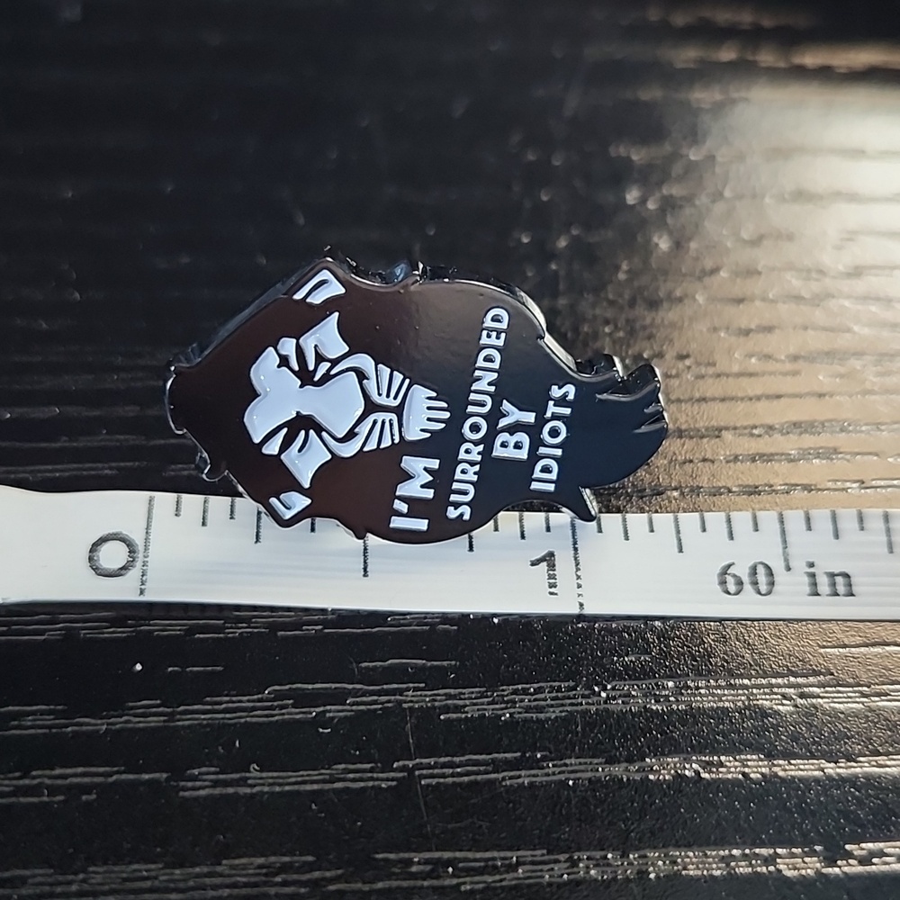 Disney's The Lion King Scar Inspired "I'm Surrounded By Idiots" Enamel Pin - Picture 3 of 4